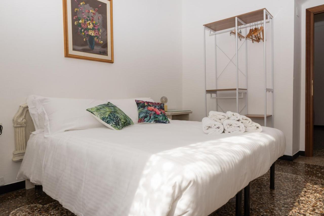 Living Sestri Airport Apartment Genoa Ngoại thất bức ảnh