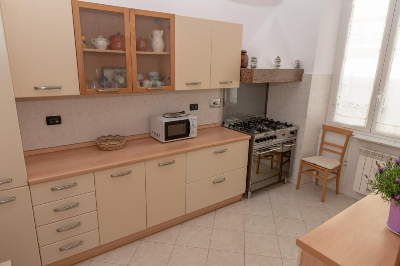 Living Sestri Airport Apartment Genoa Ngoại thất bức ảnh